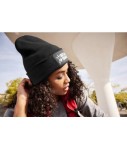 art-mb7403-knitted-beanie-with-patch-10cm-x-5cm-schwarz-unisex.11120_detail_94296_340x400.jpg